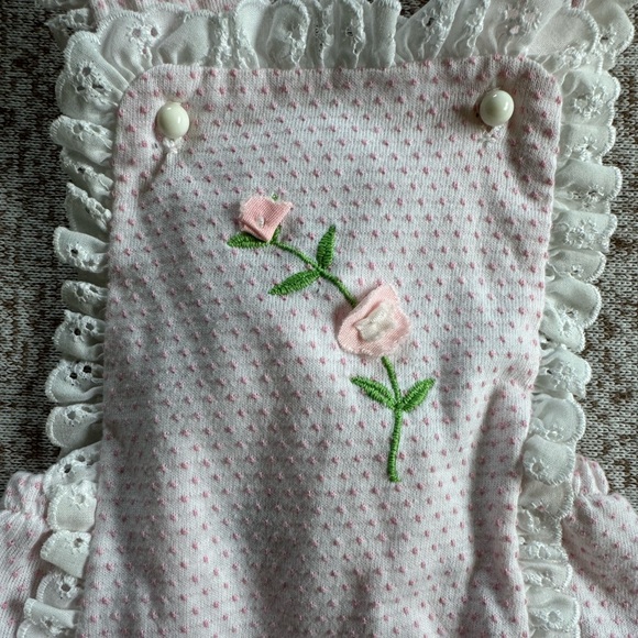 Vintage Carter’s Baby Girl Pink and White Bubble Romper - Picture 2 of 4